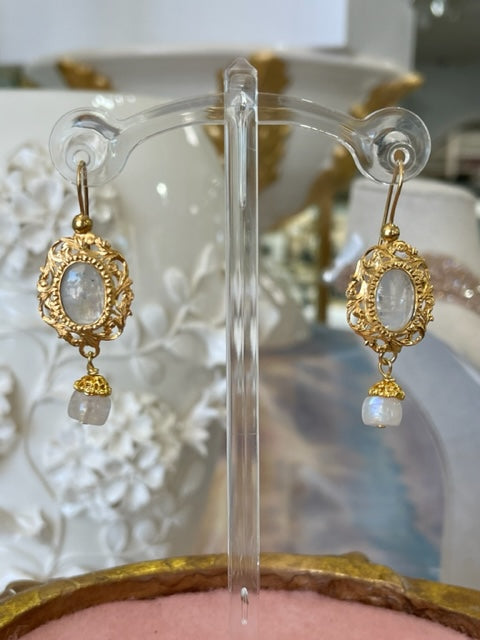 RICCIOCO MOONSTONE EARRINGS