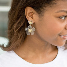 Load image into Gallery viewer, Sissy Clear and Gold Earrings
