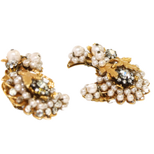 Load image into Gallery viewer, Miriam Haskell Pearl Earrings

